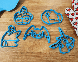 Digimon Adventures Cookie cutters -Agumon, Patamon, Gabumon, Biyomon, Palmon - LootCaveCo