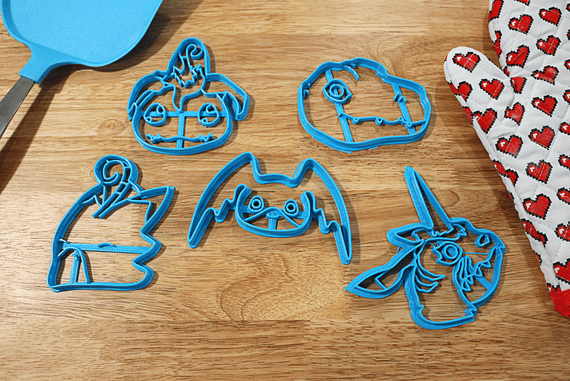 Digimon Adventures Cookie cutters -Agumon, Patamon, Gabumon, Biyomon, Palmon - LootCaveCo