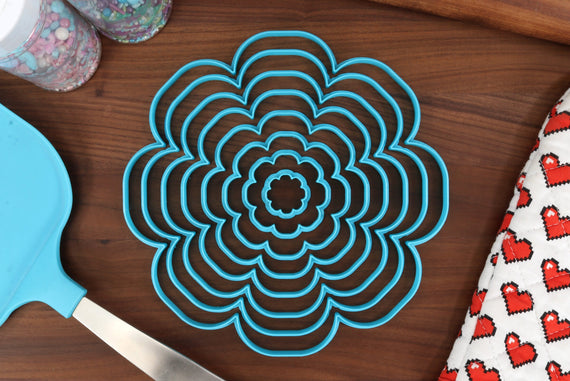 XL 8-Petal Flower Cookie Cutters - 8in Through 1in - Concentric Cutter - All Sizes included - Decorative Fondant Cakes & Cookie Towers