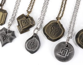 Metal Soul Crystal Locket Style Charm - FFXIV