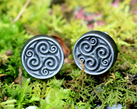 Triskelion Earring - Celtic Gift, Trinity Knot, Triple Spiral, Death and Rebirth - Celtic Gift Idea ERG1